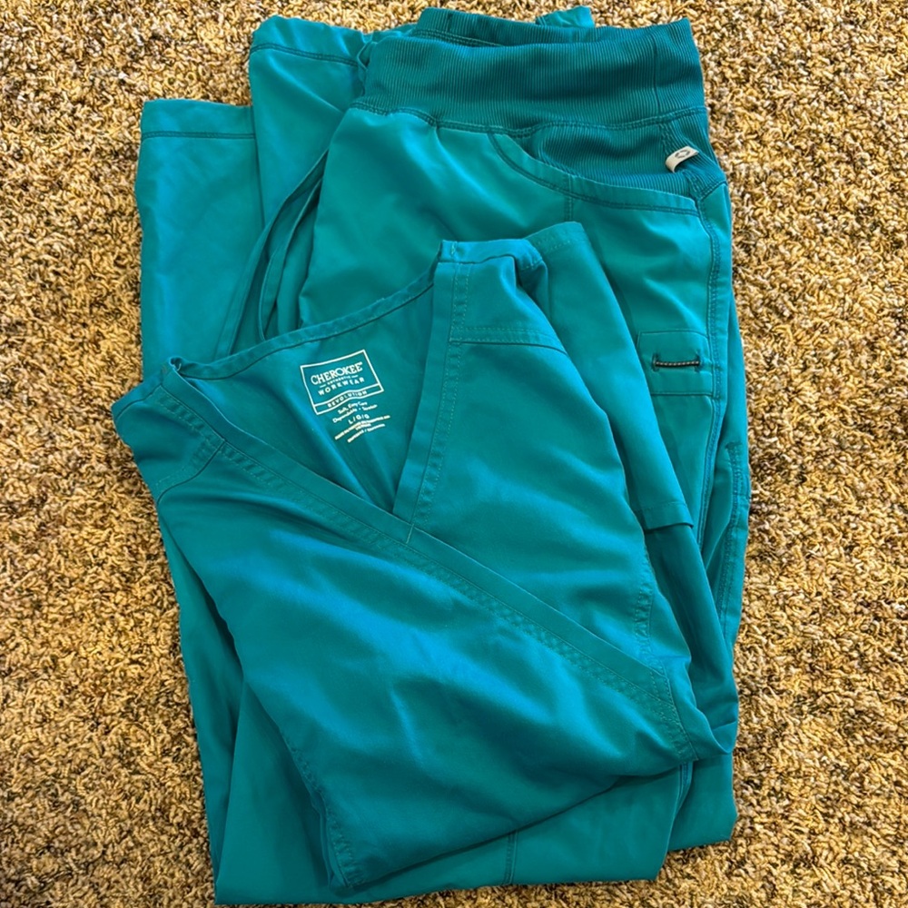 Cherokee Aqua Scrub Ensemble